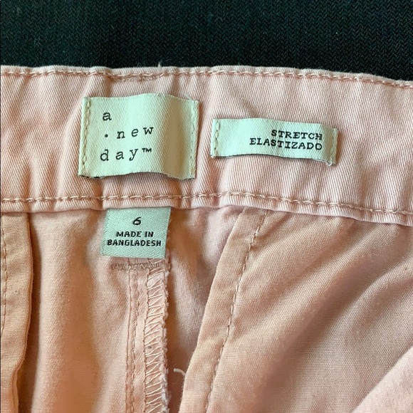 🦋 3/$20 Pretty Pastel Baby Pink Short Shorts - Picture 3 of 3